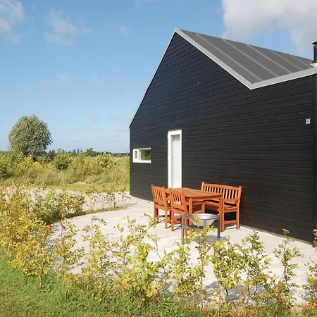 Feriehus Three-bedroom In *