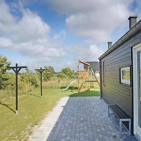 Three-bedroom In Feriehus Brovst